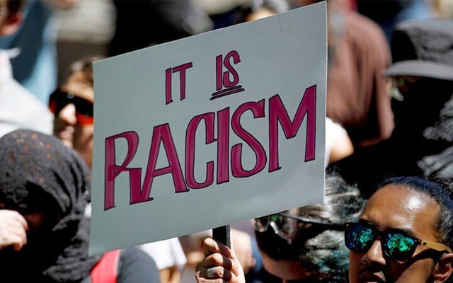 US minorities urged to unite against racism, xenophobia