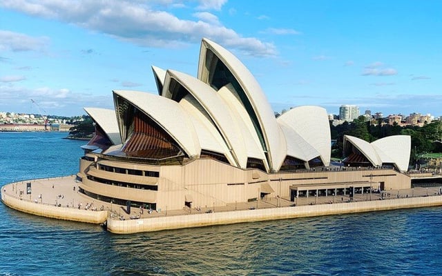 Covid-19: Half of Australians in lockdown again