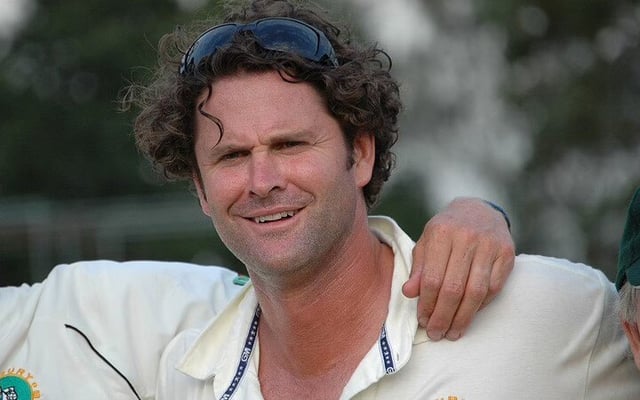 Former Kiwi cricketer Chris Cairns on life support in Australia
