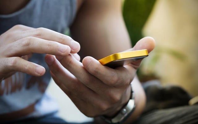 Covid-19: More than half of Healthline calls abandoned during Delta outbreak, data shows