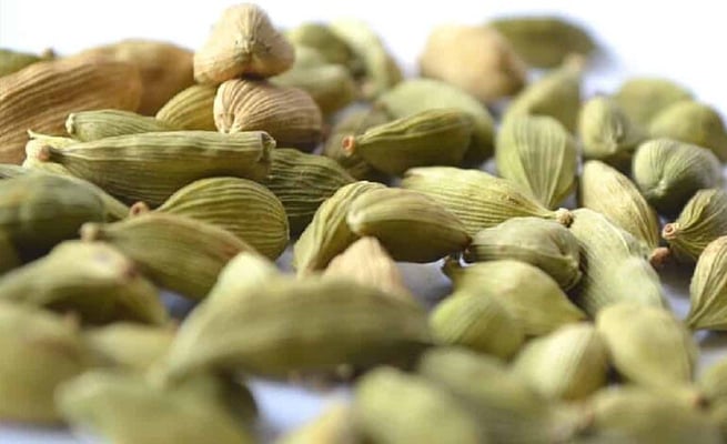 Superfood cardamom may increase appetite, burn fat: Study