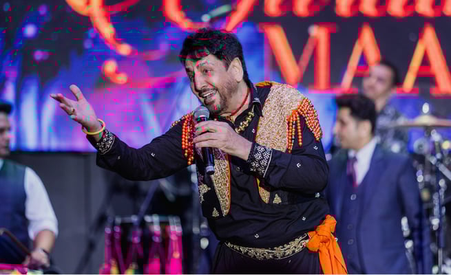 Gurdas Maan pays tribute to Sidhu Moose Wala at Auckland concert