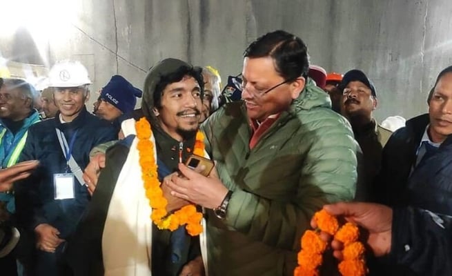 Trapped Indian workers rescued from Himalayan tunnel