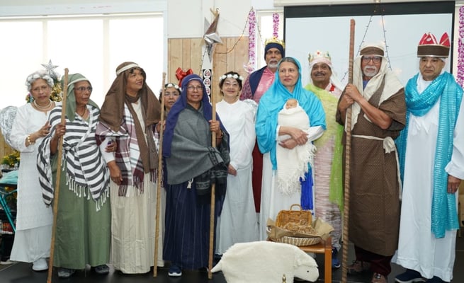 Shanti Niwas seniors set the mood for Christmas season in style