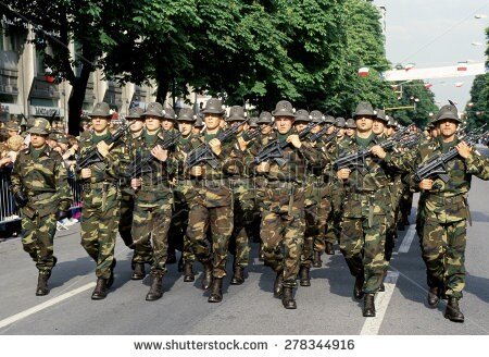 Soldiers help deliver baby in Rome square