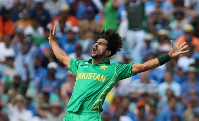 Pakistan beat India to lift Champions Trophy