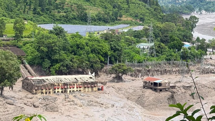 More than 600 people have reportedly been killed after devastating flash floods and mudslides swept through areas along the Nepal–Tibet border.