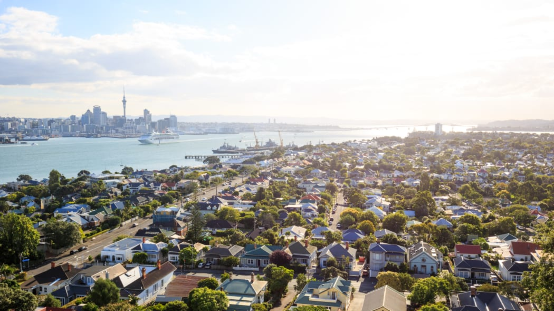 What's Hurting Auckland's Housing Market? - Vimarsana News