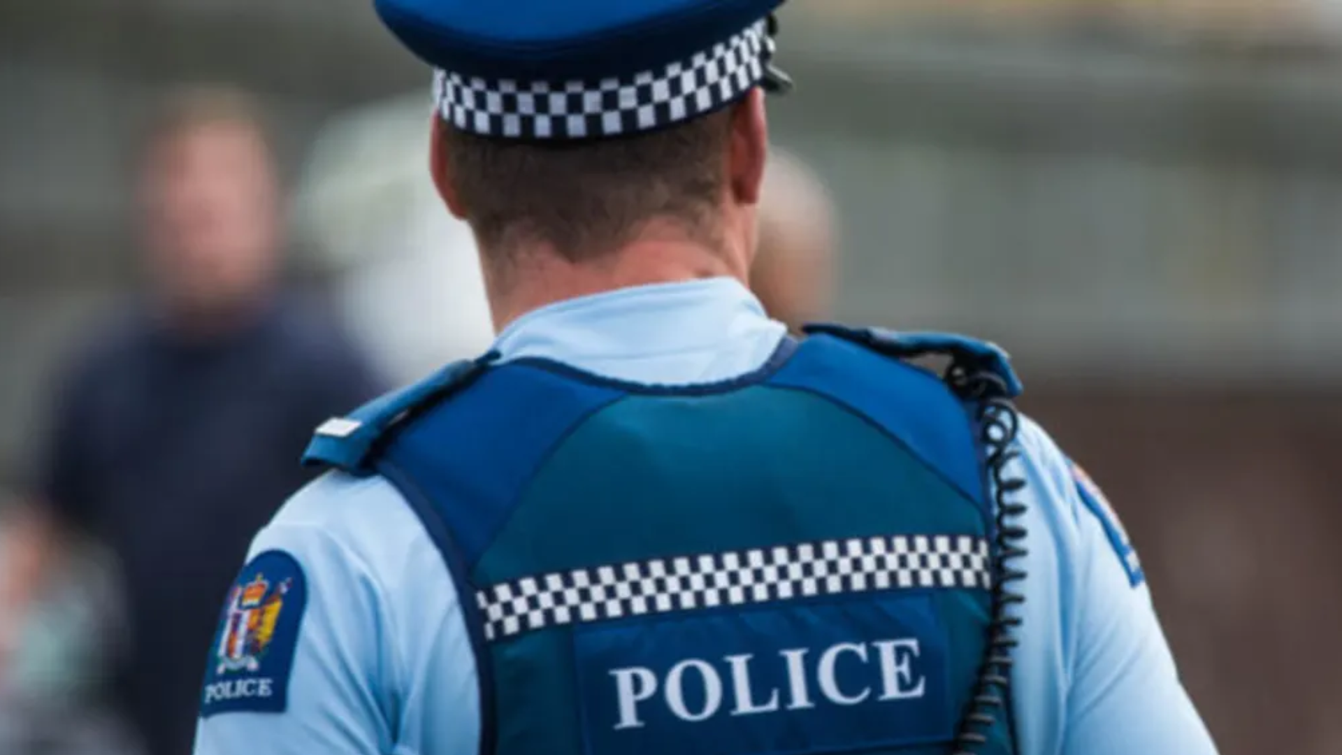 Fake Police Fake police: Scammer Arrested After Being Chased By Officers